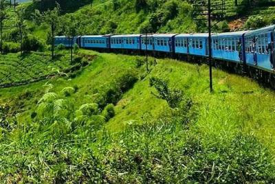 Viaje en tren de Badulla a Kandy en (Tren No: 1006 