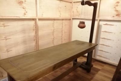 Tratamiento de masaje con aceite de Shirodhahara