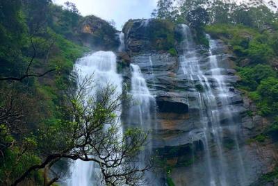 Tour de un día a bomburu ella falls