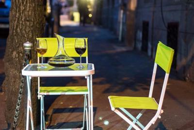 Tour privado a pie por Tbilisi y degustación de vinos orgánicos c