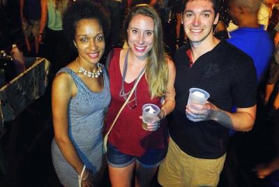 Fiesta en la calle St Lucia Gros Islet con transporte privado