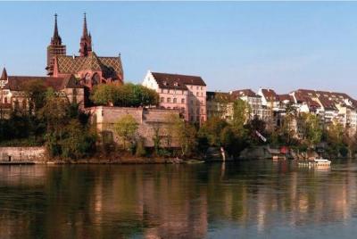 Basel Selfie Tour 7 Atracciones en 90min Basel Selfie Tour 7 Atracciones en 90min