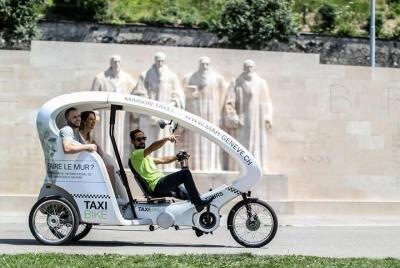 The Highlights Tour en una TaxiBike: Ginebra