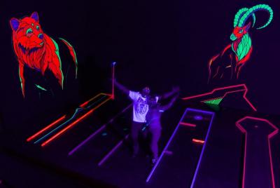 3D Blacklight Minigolf Interlaken