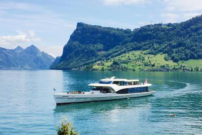 Crucero turístico panorámico por el lago Lucerna