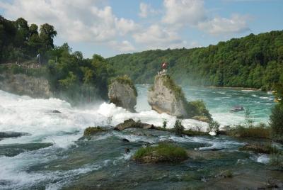 Superahorro de Zúrich 2: Cataratas del Rin incluido recorrido por Superahorro de Zúrich 2: Cataratas del Rin incluido recorrido por