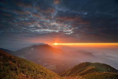 Excursión privada al amanecer en Taipei en el Parque Nacional Yan