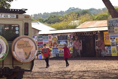 Compras en Arusha - TANZANITE, Maasai, Curio Market con BURIGI C