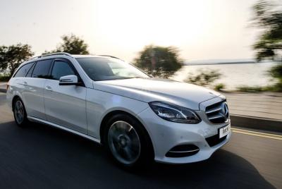 Traslado privado: aeropuerto de Larnaca a Protaras 1-14 pax Traslado privado: aeropuerto de Larnaca a Protaras 1-14 pax