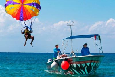 Parasailing en Paradise y Beach Break