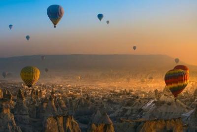 Joyas de Turquía - Viaje de 4 días a Pamukkale Éfeso Capadocia co Joyas de Turquía - Viaje de 4 días a Pamukkale Éfeso Capadocia co