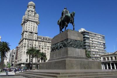 PACK 6: Tour Montevideo, Punta del Este y Colonia