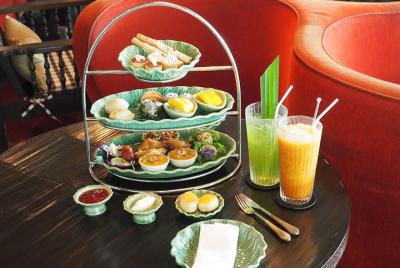 Lujoso té de la tarde o cena en los salones de té de Erawan