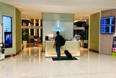 Acceso al salón VIP del Aeropuerto Internacional Suvarnabhumi de  Acceso al salón VIP del Aeropuerto Internacional Suvarnabhumi de