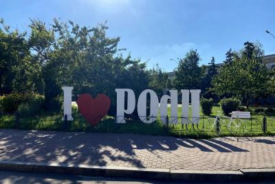 Recorrido privado a pie por el distrito de Kiev Podil con guía lo