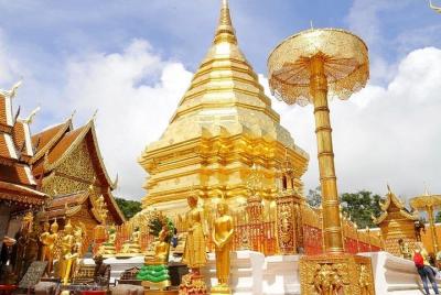 Excursión de medio día al templo de Chiang Mai Doi Suthep y merca
