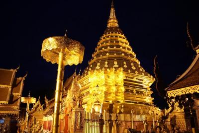Increíble tour nocturno! Wat umong & Doi suthep at Night - Top Must visit place Increíble tour nocturno! Wat umong & Doi suthep at Night - Top Must visit place
