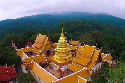 Excursión a Wat Doi Suthep desde Chiang Mai con la aldea de la tr Excursión a Wat Doi Suthep desde Chiang Mai con la aldea de la tr