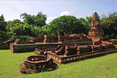 Ciudad antigua de Wiang Kum Kam y Wat Chiang Man Ciudad antigua de Wiang Kum Kam y Wat Chiang Man