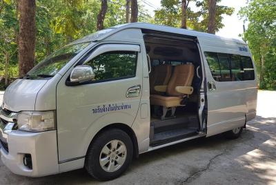 Vehículo privado: Traslado desde el aeropuerto de Chiang Mai