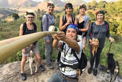 Excursión grupal de 1 día de trekking con cocina de bambú / Chian