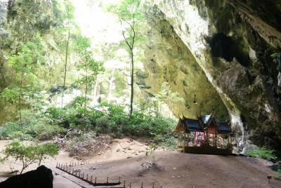 Recorrido por el parque nacional Sam Roi Yod y la cueva Praya Nak Recorrido por el parque nacional Sam Roi Yod y la cueva Praya Nak