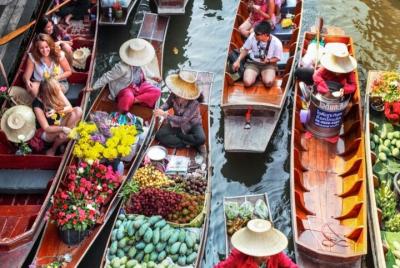 Excursión para grupos pequeños al mercado flotante Damnoen Saduak Excursión para grupos pequeños al mercado flotante Damnoen Saduak