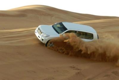 Mañana privada 4x4 Dune Bashing con paseo en camello