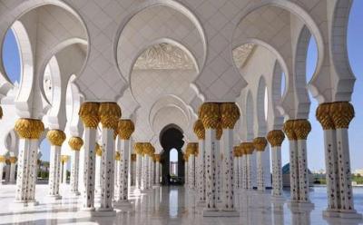 Abu Dhabi: Visita a la Gran Mezquita de Shiek Zayed y vislumbrar 