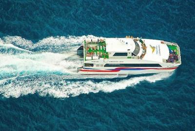 Khao Lak a Koh Samui en minivan, entrenador de Lomprayah y catama