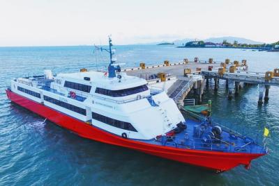 Koh Tao a Phuket por Seatran Discovery Ferry y Phantip Coach