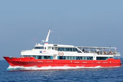 Koh Phangan al aeropuerto de Surat Thani por Seatran Discovery Fe Koh Phangan al aeropuerto de Surat Thani por Seatran Discovery Fe