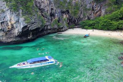 Excursión en lancha motora a la isla Phi Phi desde Krabi