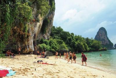 Curso de escalada en roca de día completo en la playa Railay por 