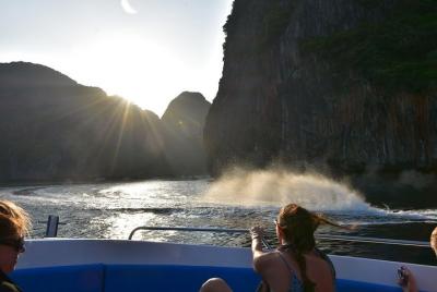 Early Bird Phi Phi Island y 4 islas Speed ​​Boat Tour por Sea Eag