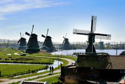 Tour en autobús a Volendam, Edam y los molinos de viento incl. Cr