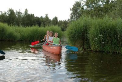 Aventura guiada en canoa con picnic en Waterland desde Ámsterdam Aventura guiada en canoa con picnic en Waterland desde Ámsterdam