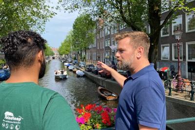 Explora calles escondidas con amigos - Tour privado