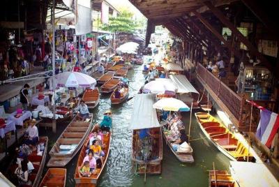 Mercado flotante de Pattaya con transferencia de retorno