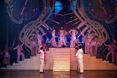 Pattaya Tiffany Show con traslados de ida y vuelta al hotel