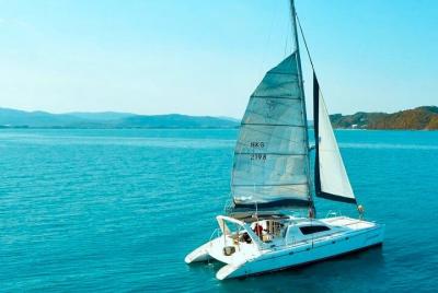 Islas Racha y Coral con puesta de sol en el cabo Promthep en cata