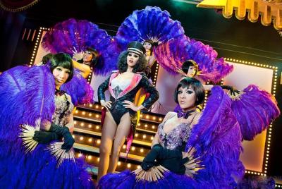 Evite las colas: boleto para el VIP Show del cabaret de Phuket Si