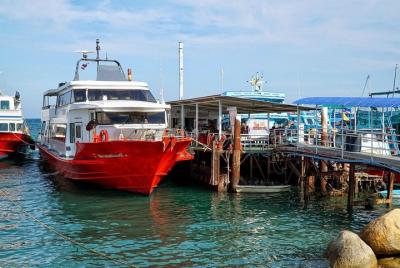 Surat Thani Don Sak Pier a Koh Phangan por Seatran Discovery Ferr Surat Thani Don Sak Pier a Koh Phangan por Seatran Discovery Ferr