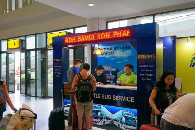 Aeropuerto de Surat Thani a Koh Tao tras la transferencia COVID-1 Aeropuerto de Surat Thani a Koh Tao tras la transferencia COVID-1