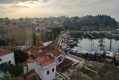 Tour privado de medio día al casco antiguo de Antalya (Kaleici) y Tour privado de medio día al casco antiguo de Antalya (Kaleici) y