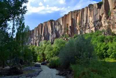 Tour de día completo en Capadocia con Ihlara Hiking y Underground