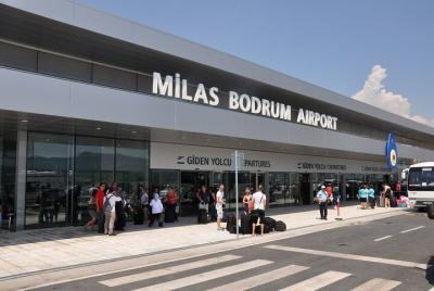 Traslado privado de llegada: el aeropuerto de Bodrum al centro de