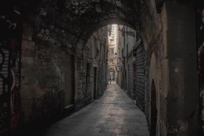 Tour privado de fantasmas de Barcelona: juego de exploración del 