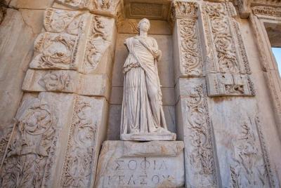 Puerto de Kusadasi a Éfeso, Sirince Village, Templo de Artemisa