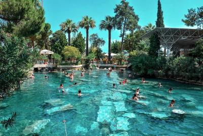 Tour de travertinos blancos desde Pamukkale - Grupo pequeño Tour de travertinos blancos desde Pamukkale - Grupo pequeño